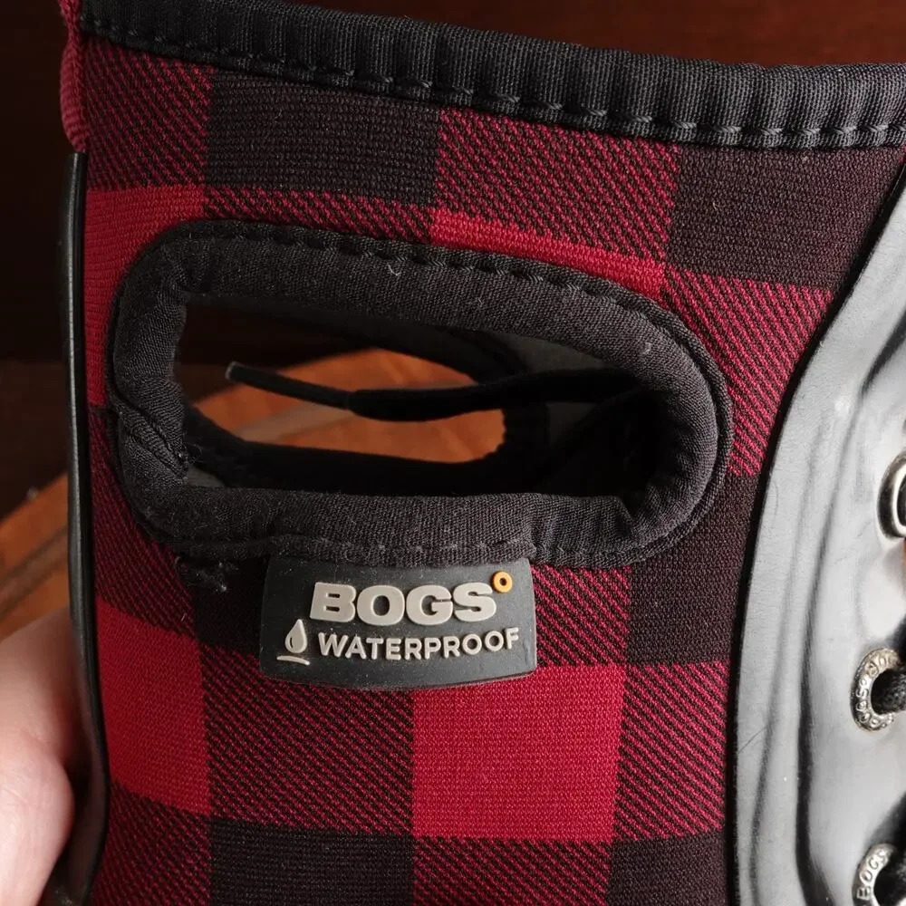 Bogs Boots Youth Size 4 BLK Red Sidney Lace Plaid‎ Rain Waterproof Chore Outdoor
